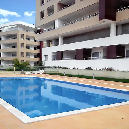 Modern In + Pool Apartment