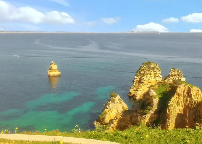 Modern In + Pool アパート *