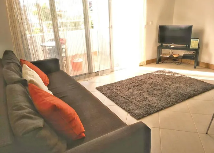 アパート Modern In + Pool ラゴス